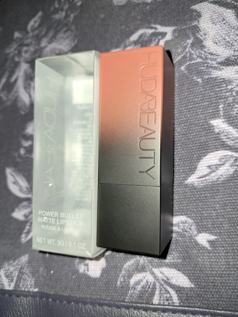 HUDA BEAUTY Power Bullet Matte Lipstick — First Kiss
